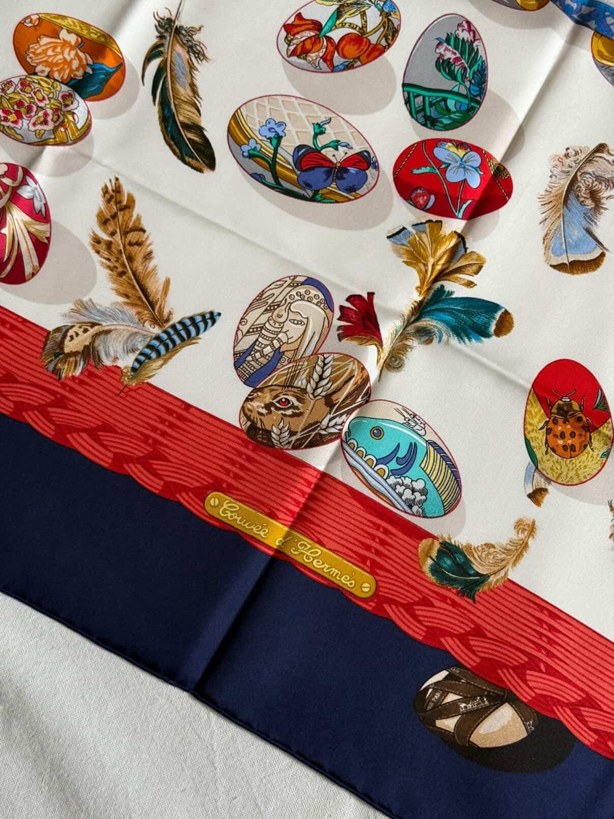 Foulard Hermès – Modèle Couvée d'Hermès