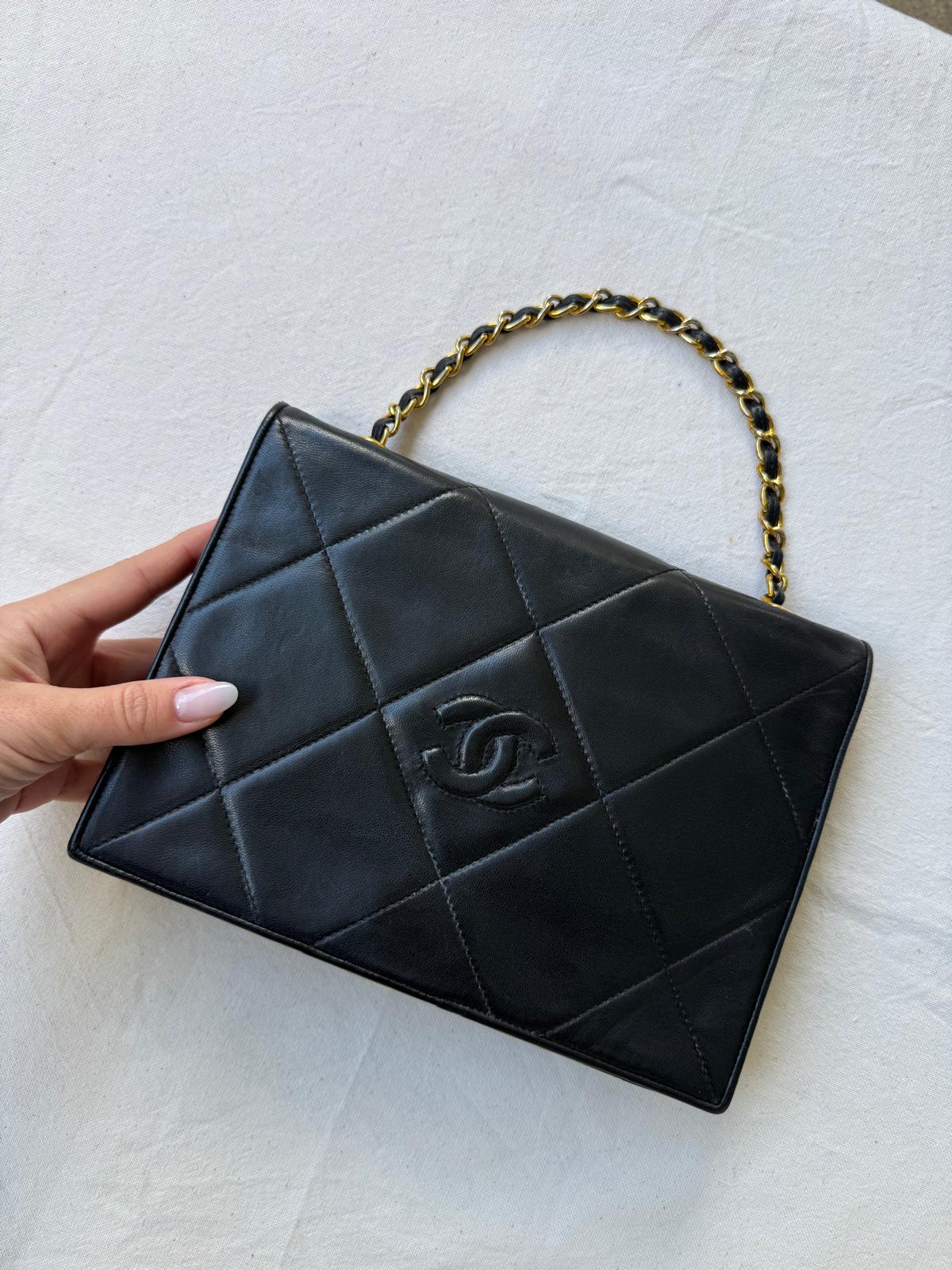 Sac Chanel single flap en cuir agneau noir matelassé
